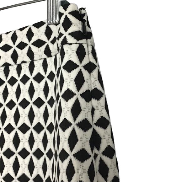 Banana Republic Mini Skirt Black White Diamond Print Stretch Geometric Sz 2 NWT - Picture 8 of 9